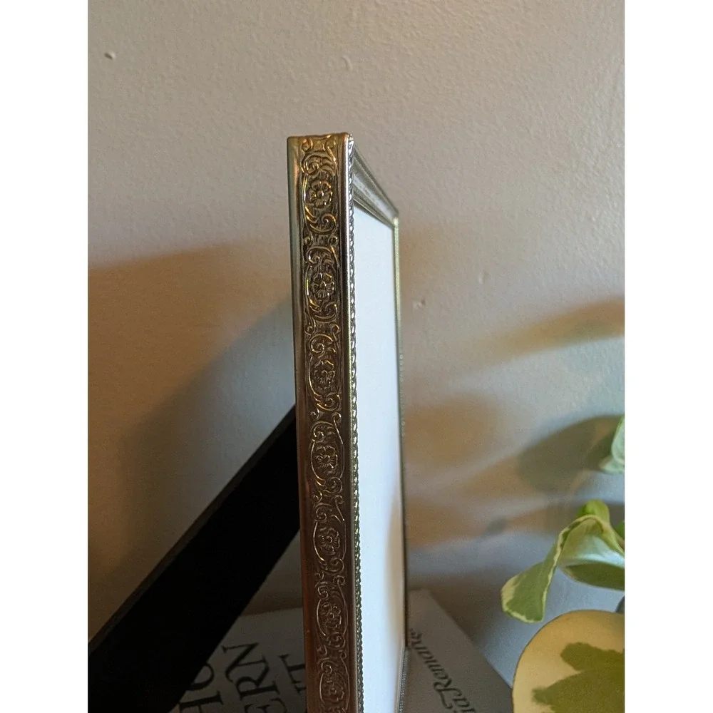 N/A vintage gold